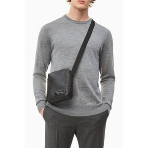 Calvin Klein crossover bag - all over logo Velikost: OS obraz