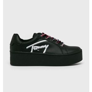 Tommy Jeans dámské černé tenisky na platformě obraz