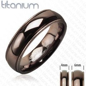 Titanový snubní prsten s vroubkovaným okrajem barva kávy - Velikost: 49 obraz