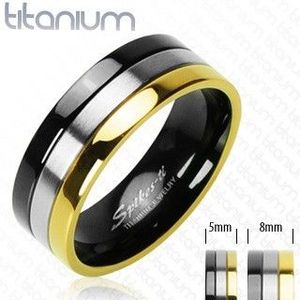Titanové snubní prstýnky s onyxovým, stříbrným a zlatým pruhem - Velikost: 50 obraz