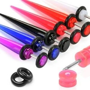 Fake expander z UV akrylu - Barva piercing: Červená obraz