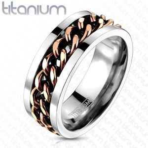 Titanový prsten stříbrné barvy - řetěz v měděném barevném odstínu - Velikost: 62 obraz