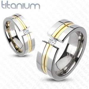 Prsten z titanu - dva zlaté pásy, zirkon - Velikost: 51 obraz