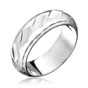 Prsten ze stříbra 925 - lesklé kosočtvercové prohlubinky - Velikost: 50 obraz