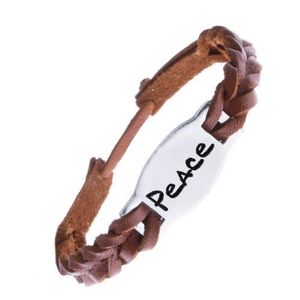 Úzký pletený náramek z kůže - karamelový, známka "PEACE" obraz