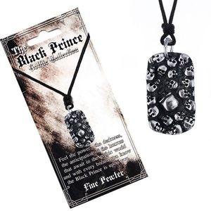 Šňůrkový náhrdelník - černý s kovovým štítkem s lebkami obraz