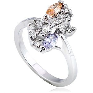 Lesklý prsten z kovu - stříbrný, květ, barevné zirkony v diagonále - Velikost: 60 obraz