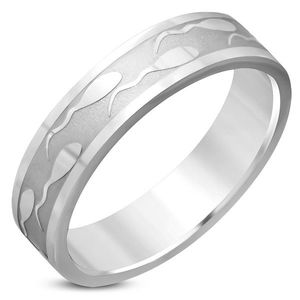 Ocelový prsten – lesklý povrch, vyryté motivy pulců, 6 mm - Velikost: 51 obraz