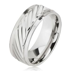 Lesklý prsten z oceli - obroučka se šikmými rýhami, snížené okraje - Velikost: 60 obraz