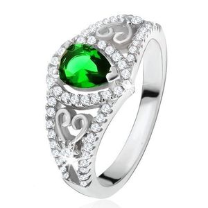 Prsten ze stříbra 925, zelený slzičkovitý kámen, čiré zirkony, obrysy srdcí - Velikost: 50 obraz