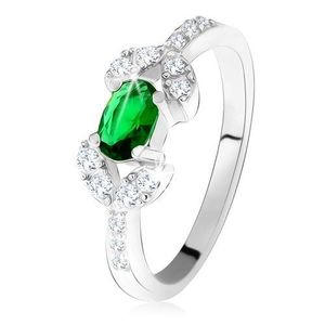Stříbrný prsten 925, tmavě zelený oválný kámen, dvě zrnka z čirých zirkonů - Velikost: 49 obraz