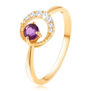 Zlatý prsten 375 - tenký zirkonový půlměsíc, ametyst ve fialovém odstínu - Velikost: 50 obraz