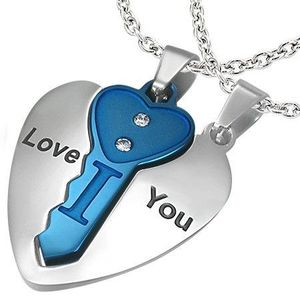 Ocelový dvojpřívěsek, srdce stříbrné barvy s modrým klíčkem, nápis, zirkony obraz