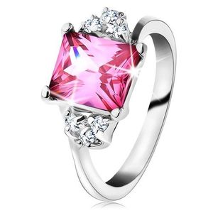 Třpytivý prsten ve stříbrném odstínu, obdélníkový zirkon v růžové barvě - Velikost: 49 obraz