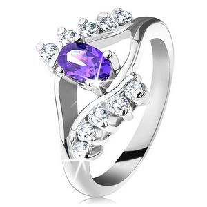 Lesklý prsten ve stříbrném odstínu s fialovým oválným zirkonem, čirá linie - Velikost: 49 obraz