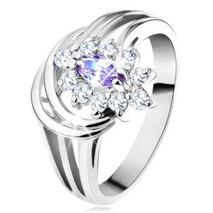 Lesklý prsten se stříbrnou barvou, světle fialové zrnko s čirými lupínky - Velikost: 49 obraz