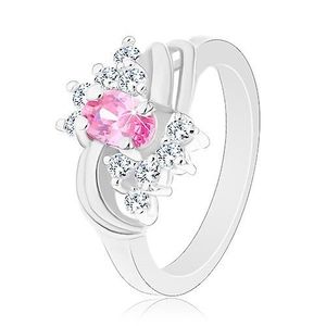 Třpytivý prsten ve stříbrné barvě s růžovým oválem, čiré zirkonky, oblouky - Velikost: 49 obraz