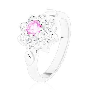 Prsten ve stříbrném odstínu, růžovo-čirý zirkonový květ, lístečky - Velikost: 49 obraz