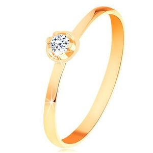 Prsten ve žlutém 14K zlatě - čirý diamant ve vyvýšeném kulatém kotlíku - Velikost: 49 obraz