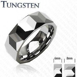 Prsten z wolframu stříbrné barvy, geometricky broušený povrch, 6 mm - Velikost: 49 obraz