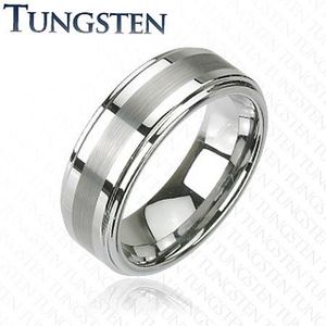 Prsten z wolframu v tmavě šedém lesklém odstínu, broušený středový pás, 8 mm - Velikost: 62 obraz