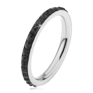 Ocelový prsten stříbrné barvy, blýskavé černé zirkonky - Velikost: 49 obraz