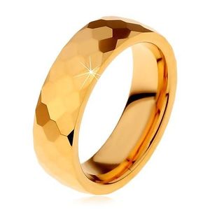 Wolframový prsten zlaté barvy, vybroušené lesklé šestihrany, 6 mm - Velikost: 49 obraz
