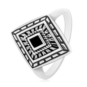 Prsten ze stříbra 925, patinovaný kosočtverec s černou glazurou uprostřed - Velikost: 49 obraz