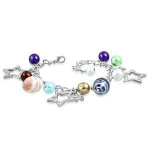 Náramek - syntetické perly, dvoubarevné korálky, kontury hvězd a květy obraz