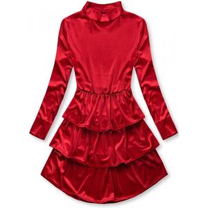 Červené sametové šaty s volány obraz