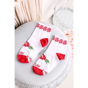Červeno-bílé kotníkové ponožky Folk obraz