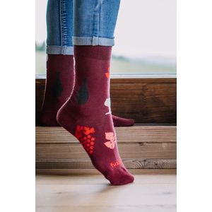 Bordové vzorované ponožky Víno obraz