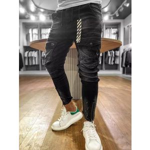 Moderní kapsáčové černé džíny obraz