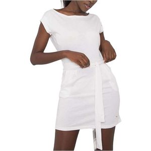 Bílé šaty s páskem leticia obraz