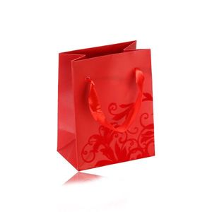 Malá papírová taštička na dárek, matný povrch v červeném odstínu, sametový ornament obraz