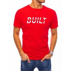 Červené tričko s nápisem Built obraz