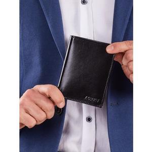 Vertikální černá peněženka pro muže obraz
