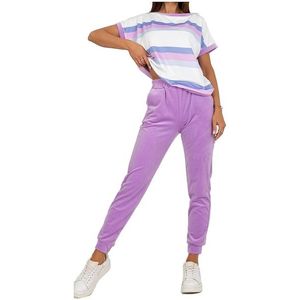 Světle fialový velurový komplet kalhot a pruhovaného trika s krátkým ruká obraz