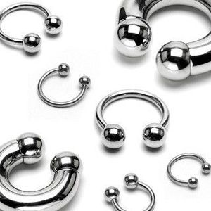 Půlkruhový piercing z chirurgické oceli, kuličky - Rozměr: 1, 2 mm x 10 mm x 4 mm obraz