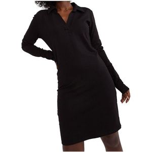 černé mini šaty s límečkem obraz