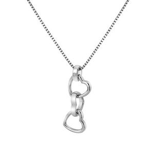 Hot Diamonds Zamilovaný stříbrný náhrdelník Trio Triple Heart DP835 (řetízek, přívěsek) obraz