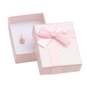 JK Box Růžová dárková krabička na šperky AT-6/A5 obraz