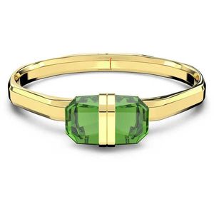 Swarovski Pozlacený pevný náramek s zelenými krystaly Lucent 5633624 S (5, 3 x 4, 3 cm) obraz