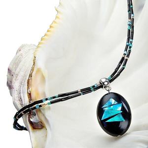 Lampglas Výrazný náhrdelník Turquoise Shards s perlou Lampglas s ryzím stříbrem NP12 obraz
