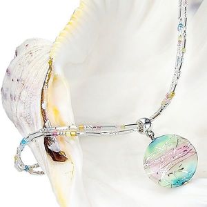 Lampglas Něžný dámský náhrdelník Sweet Childhood s perlou Lampglas s ryzím stříbrem NP22 obraz