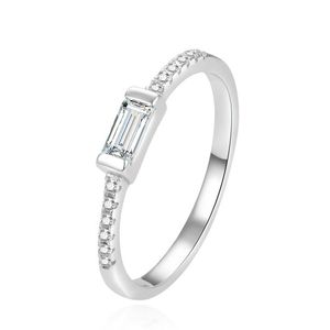 Beneto Minimalistický stříbrný prsten se zirkony AGG407 52 mm obraz