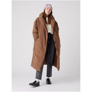 Hnědý dámský zimní kabát s límcem Wrangler obraz