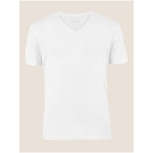 Bílé pánské tričko pod košili s výstřihem do V prémiová bavlna Marks & Spencer obraz