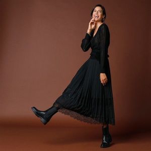Blancheporte Polodlouhá plisovaná sukně, krajkový lem černá 48 obraz
