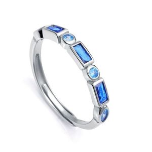 Viceroy Překrásný stříbrný prsten s modrými zirkony 9121A0 53 mm obraz